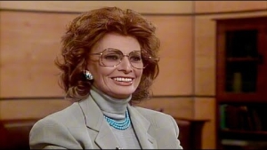 Sophia Loren Cooks Spaghetti al Pomodoro Crudo