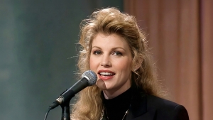 Faith Hill Live 1994: “Wild One” Performance