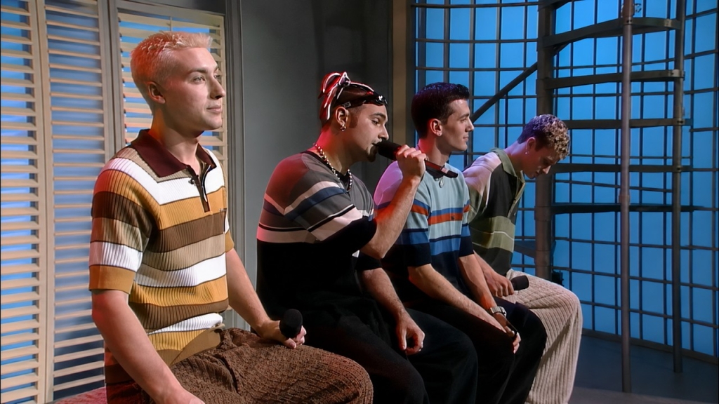 NSYNC 1998 Live Performance: “I Drive Myself Crazy”